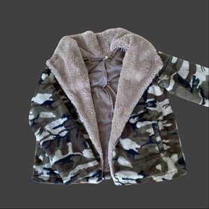 Mystree Fluffy Camo Coat